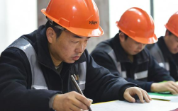 农民工填写工作单位时，公司全称和临时工地名称哪个更正确？
